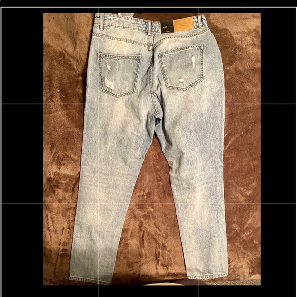 NBW w/Tag. Brand: Vero Moda. Style: Rise Rise High Riae - Picture 2 of 5